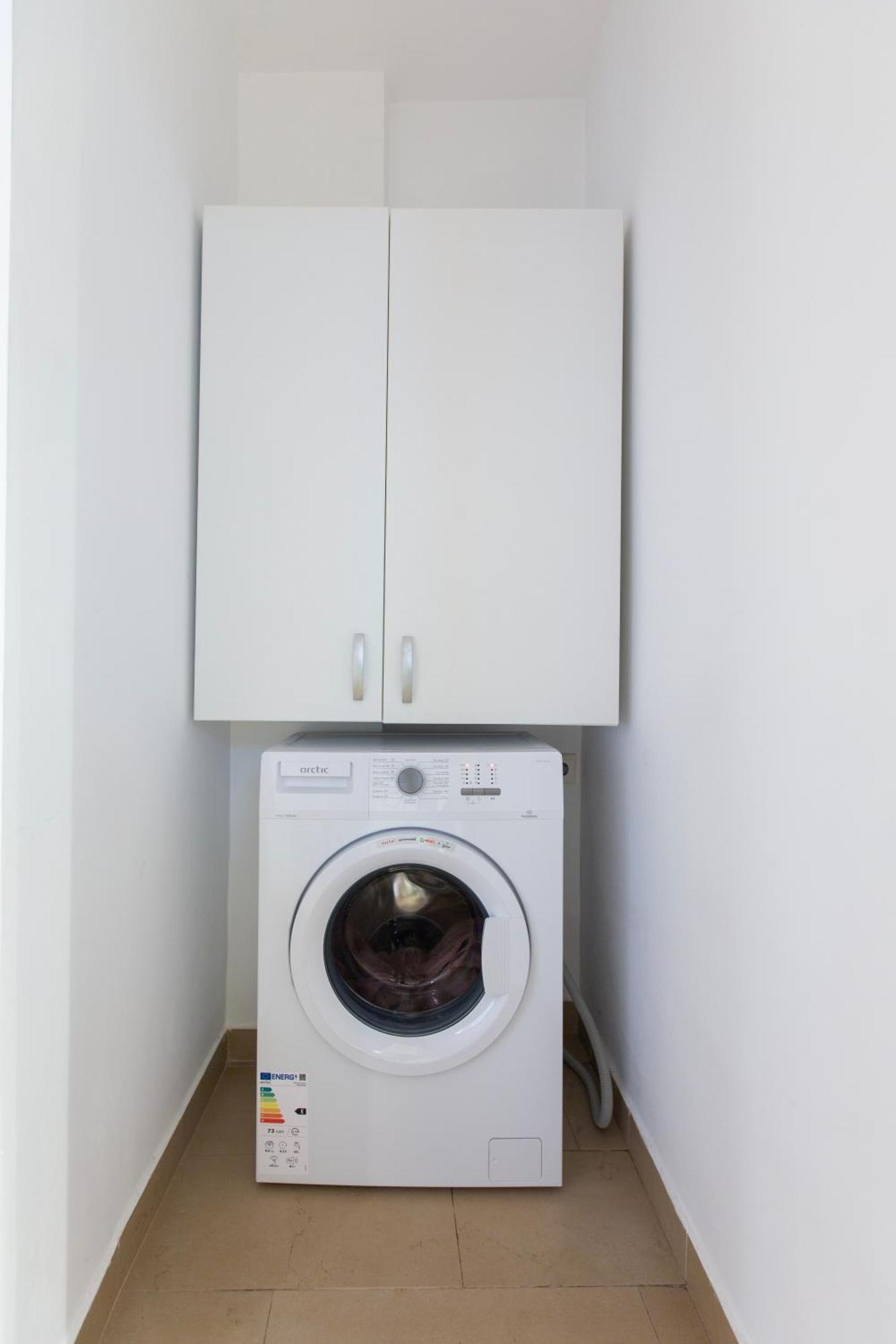 Ultracentral Hong Kong 3 Bdrm Apartment Bukares Bagian luar foto